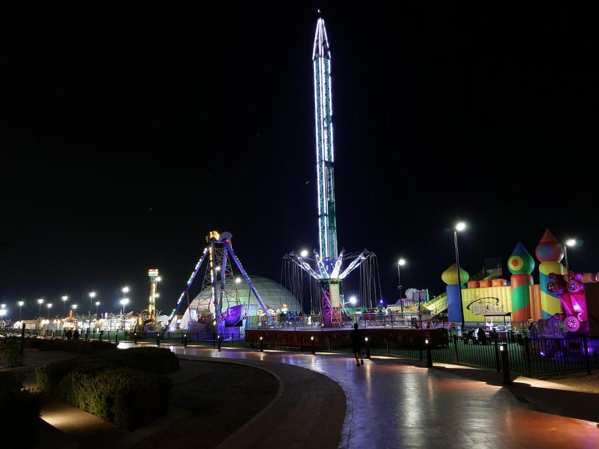 Al Corniche Hotel 샤르자 외부 사진