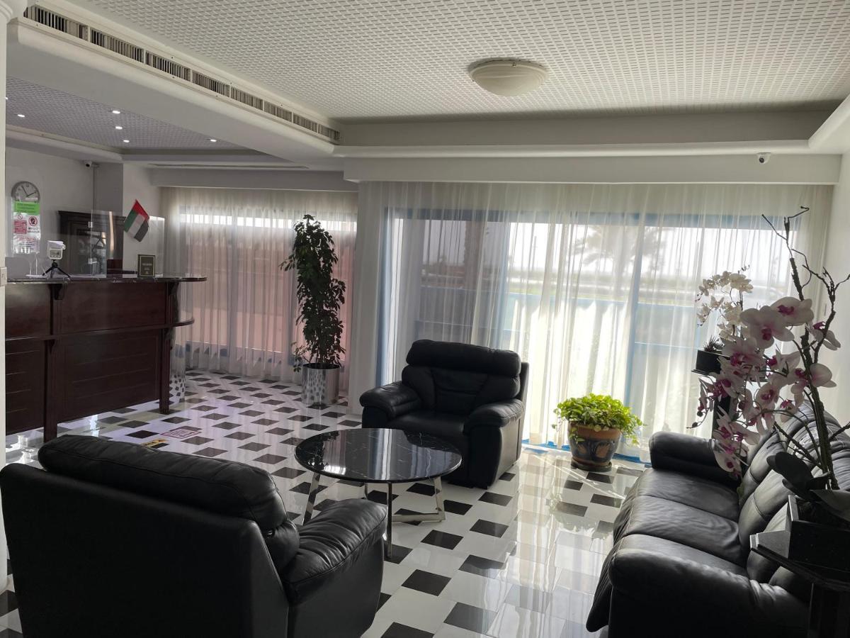 Al Corniche Hotel 샤르자 외부 사진
