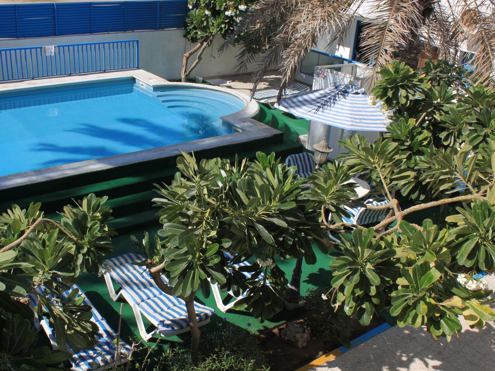 Al Corniche Hotel 샤르자 외부 사진