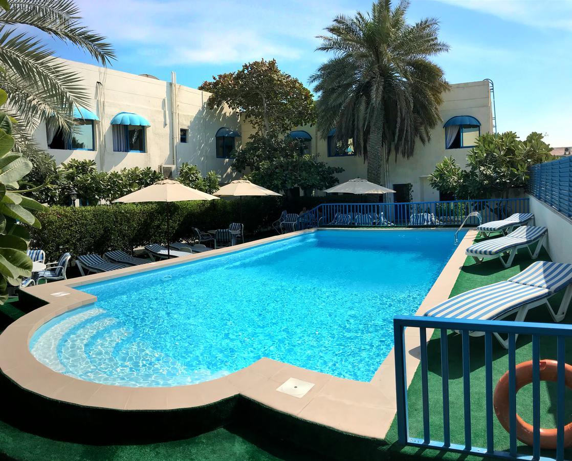 Al Corniche Hotel 샤르자 외부 사진
