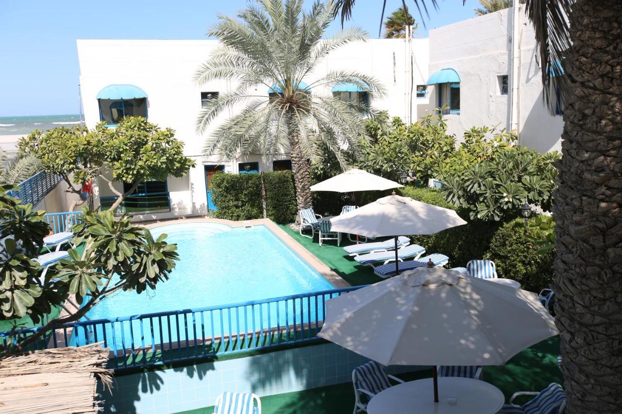 Al Corniche Hotel 샤르자 외부 사진